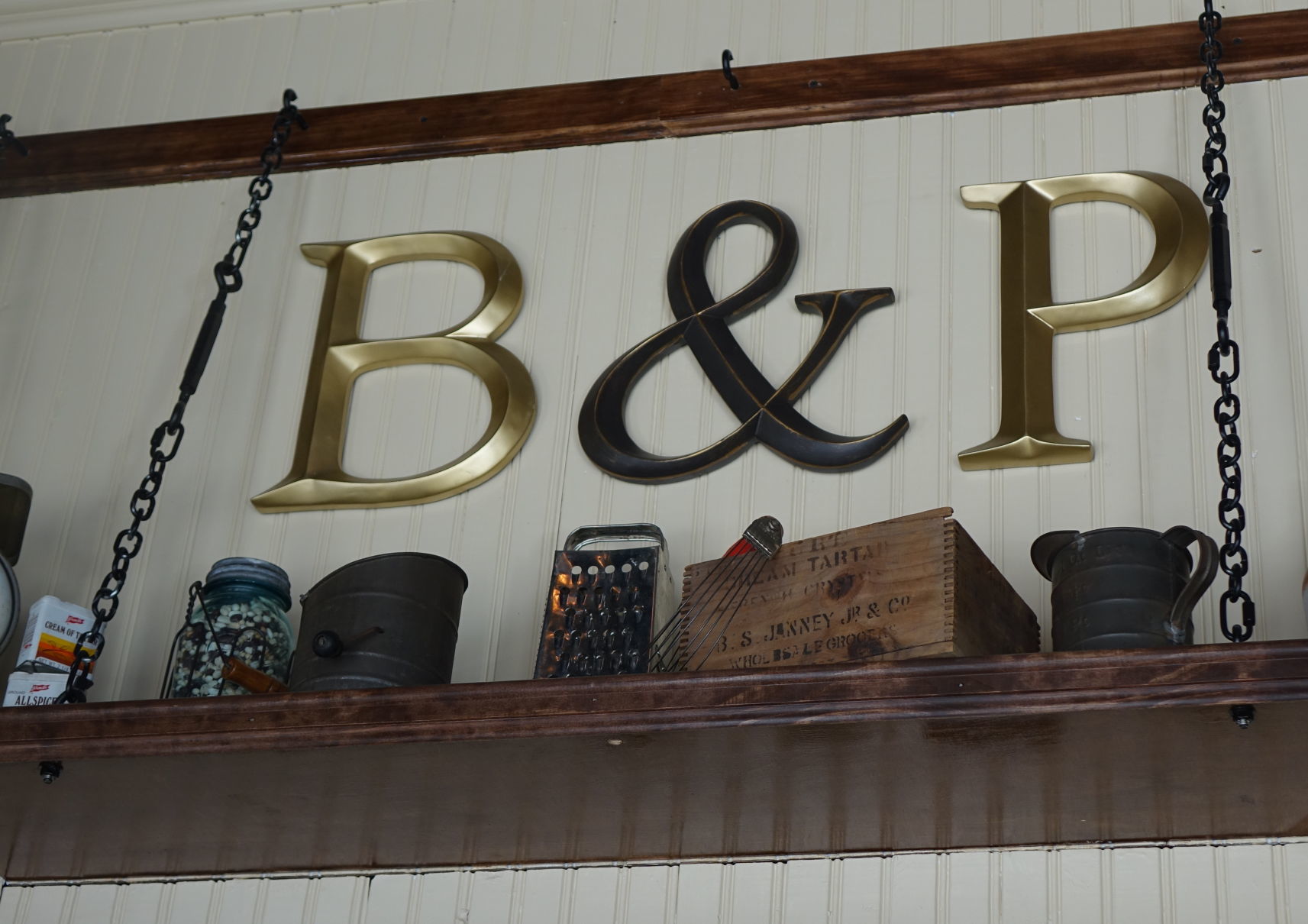 B&P
